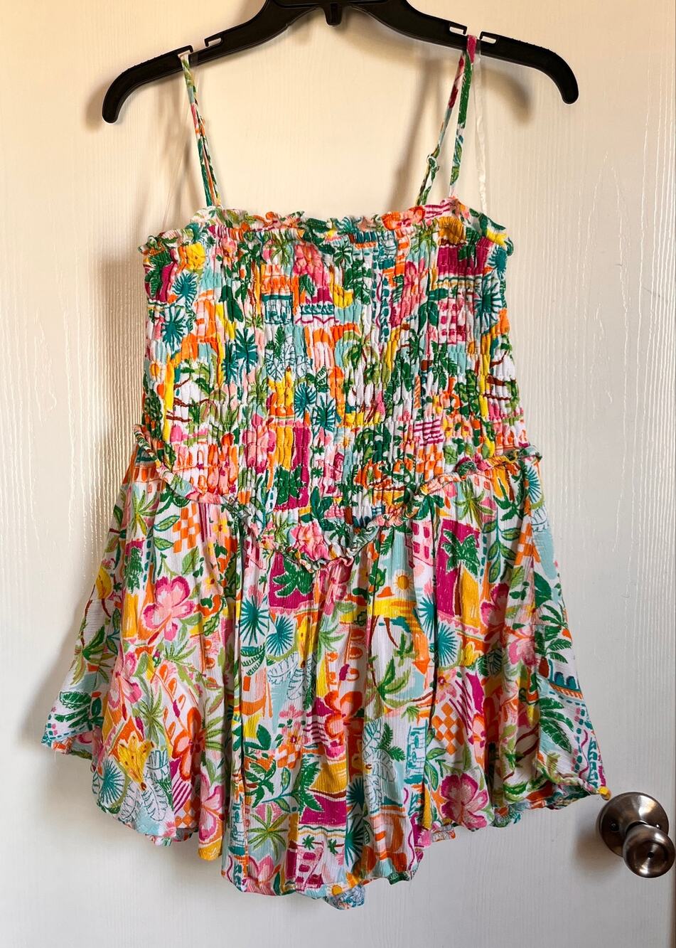No Boundaries Medium Smocked Cami Romper Tropical Floral Palm V-Neck Tank